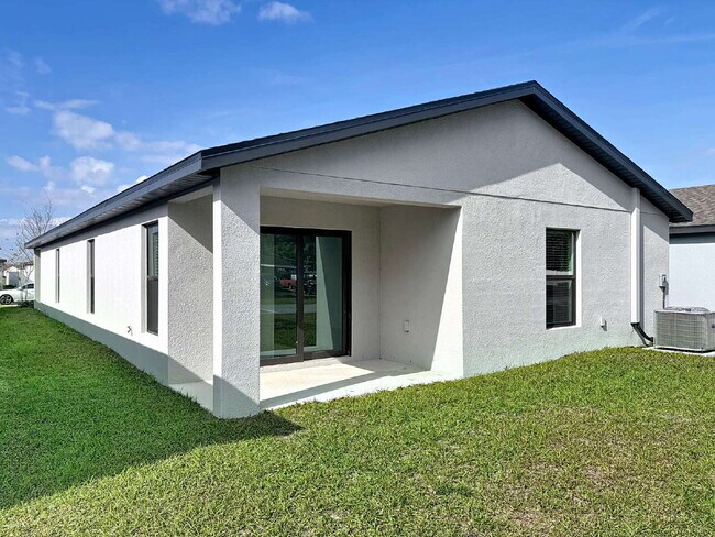 Building Photo - 1270 Ahoy Ave