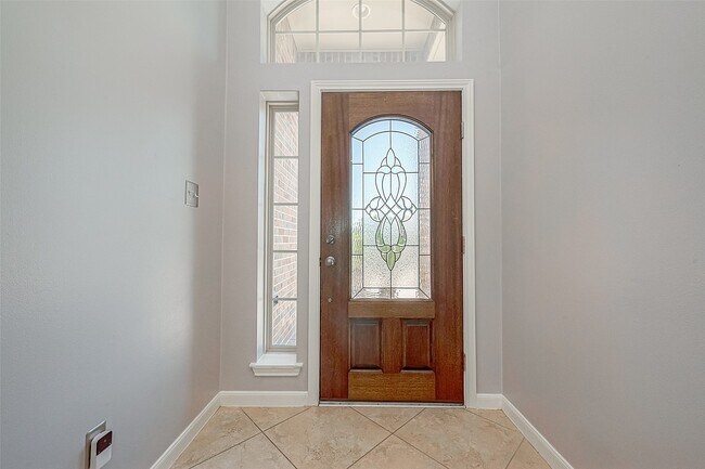 Building Photo - 6015 Hewes Point Ln