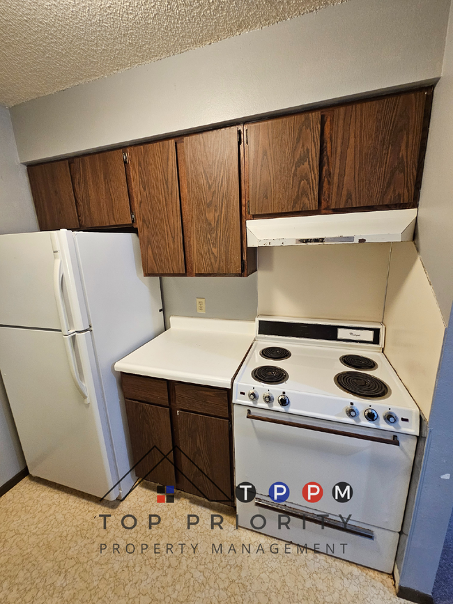 Building Photo - 2 Bedroom | 1 Bathroom Unit in Dysart Avai...