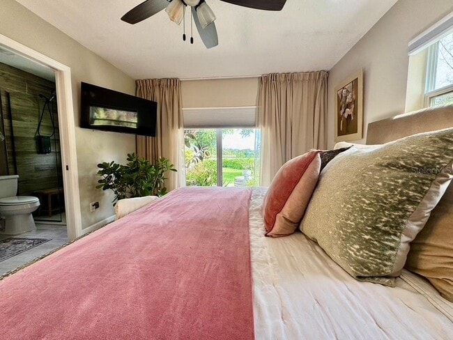 Building Photo - 1815 Barker Dr