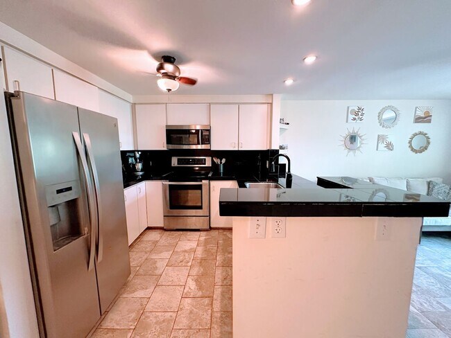 Building Photo - Kihei Shores Condo Available on 8/1/26