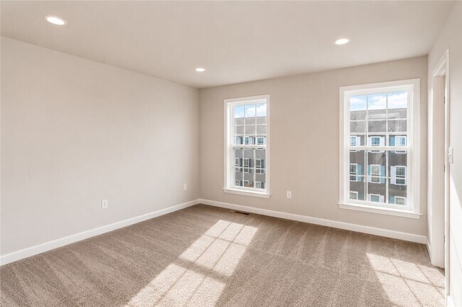 Building Photo - 210 Gress Rd