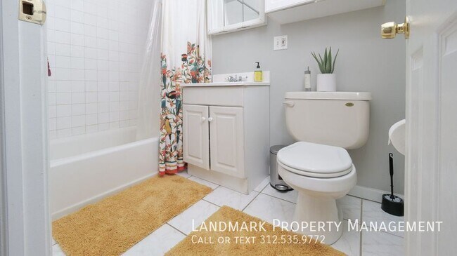 Building Photo - 4537 S King Dr