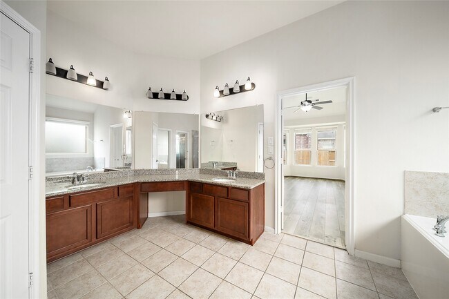 Building Photo - 4719 Coldstream Ct