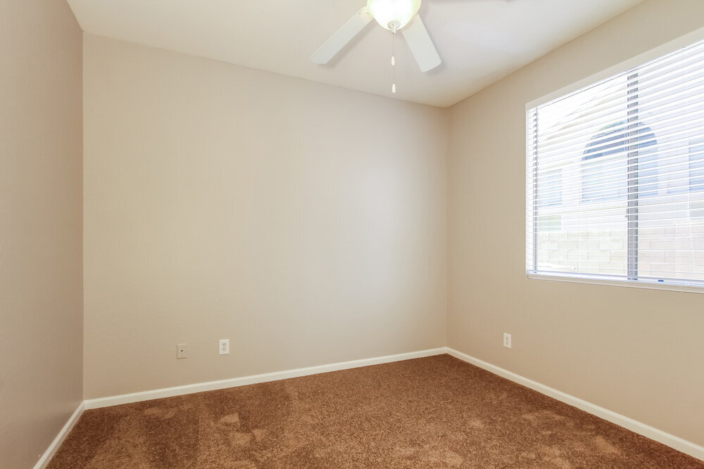 Building Photo - 6904 W Jackrabbit Ln