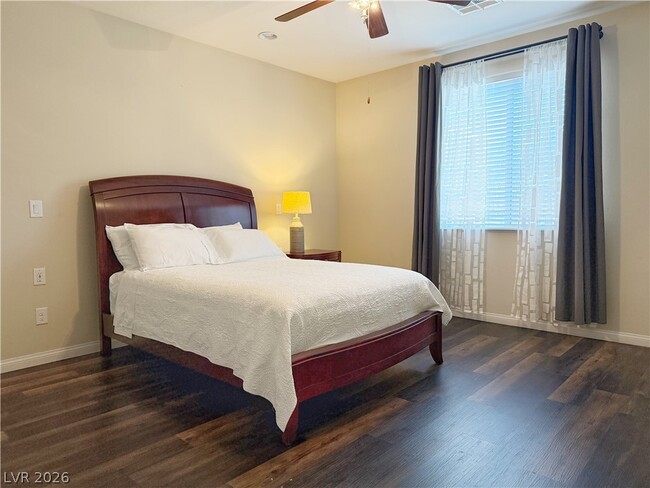 Building Photo - 3548 E Tompkins Ave