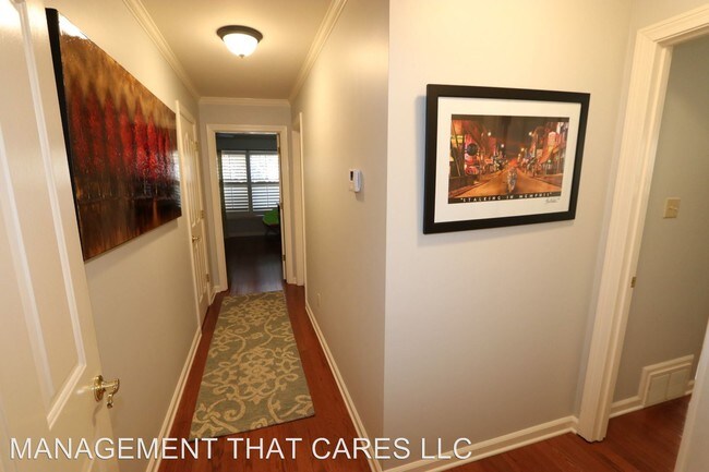 Building Photo - 5238 Lexington Park Cir N