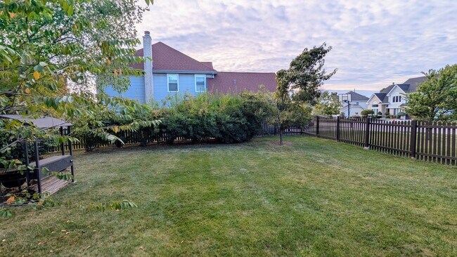 Building Photo - 14 Nicolette Ave