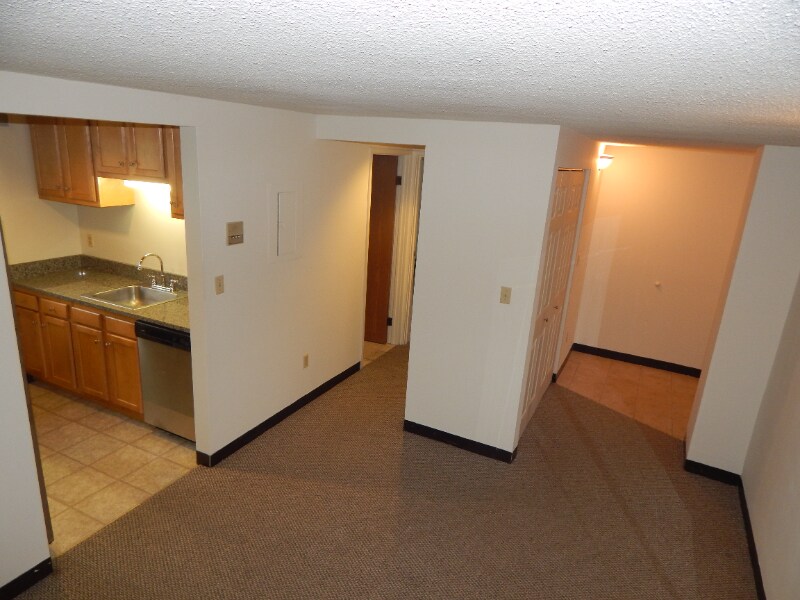 Building Photo - 212 3rd St