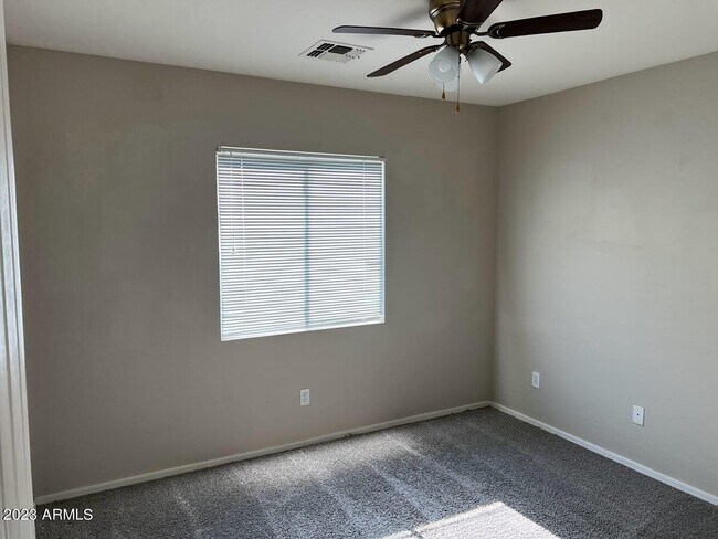 Building Photo - 12809 W Dreyfus Dr