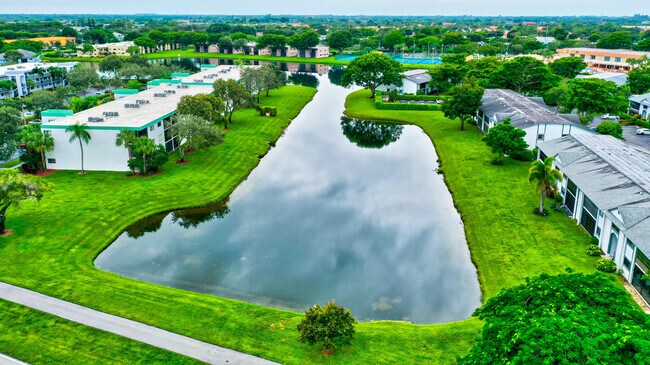 Building Photo - 15364 Lakes of Delray Blvd