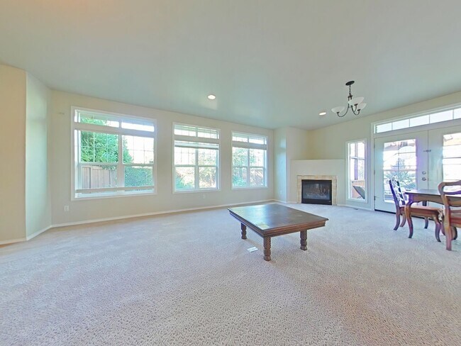 Building Photo - 4 Bedroom House ~ Albany ~ Pet Friendly