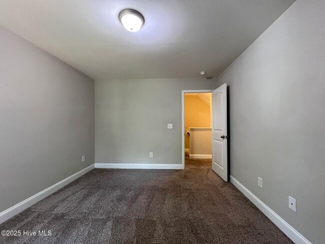 Building Photo - 188 Sandy Springs Rd
