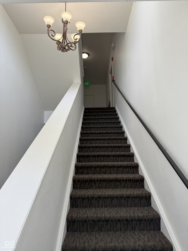 Building Photo - 12880 University,Unit 3b Crescent