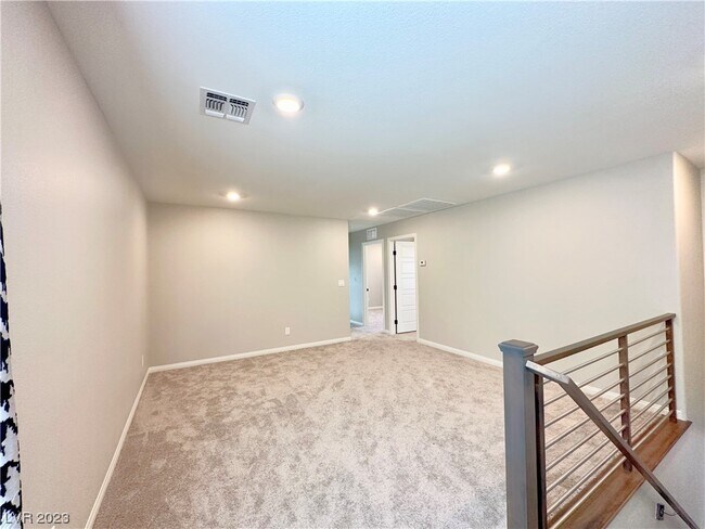 Building Photo - 5722 Prima St