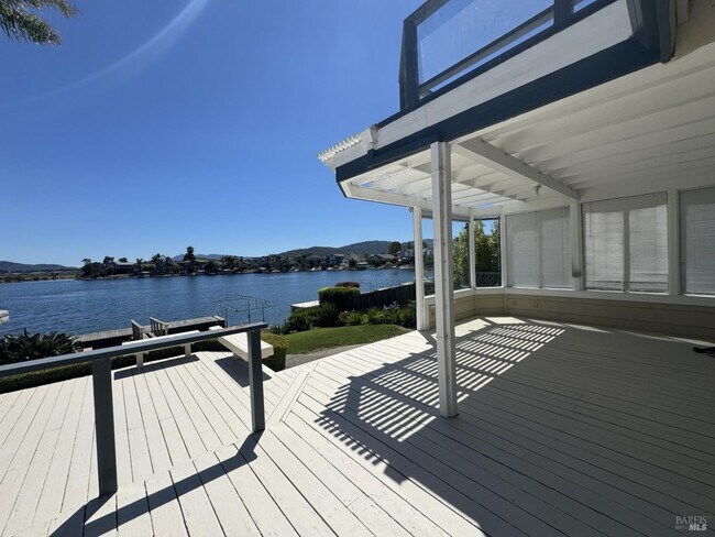 Building Photo - 138 Del Oro Lagoon