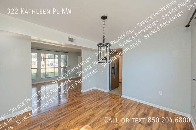 Building Photo - 322 Kathleen Pl NW