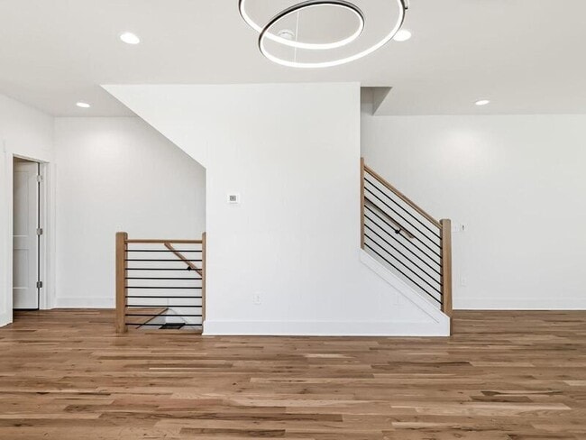 Building Photo - 1310 N Davidson St