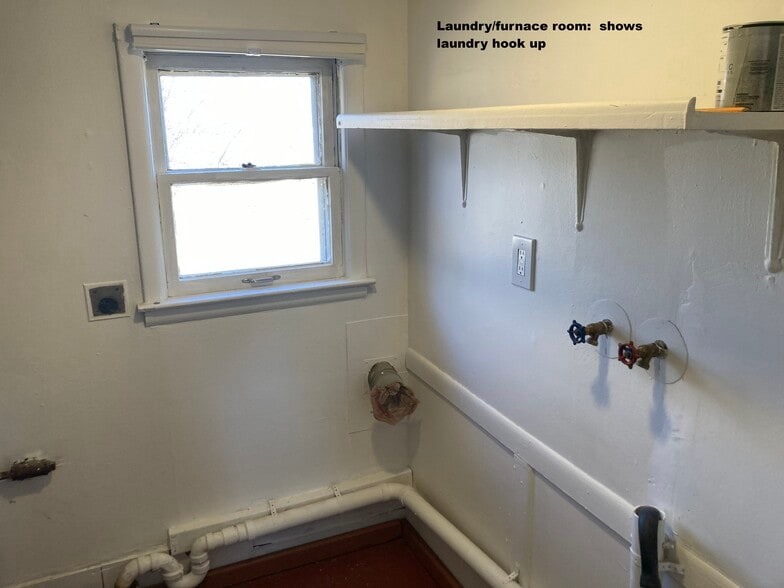 furnace/laundry room, - 1589 N Saginaw St