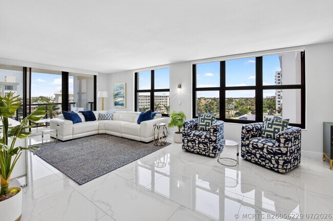 Building Photo - 3115 S Ocean Blvd