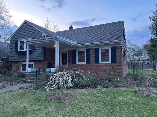 Building Photo - Wyomissing Schools Rental
