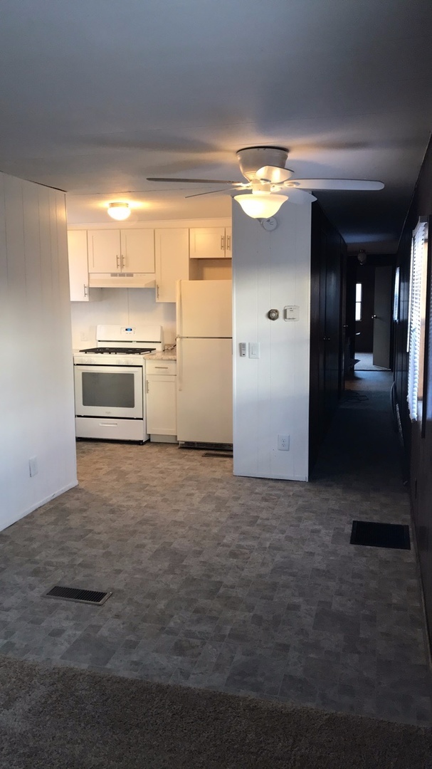 Primary Photo - Nicely remodeled two bedroom one bath mobi...