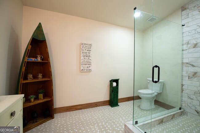 Building Photo - 642 Crabapple Dr