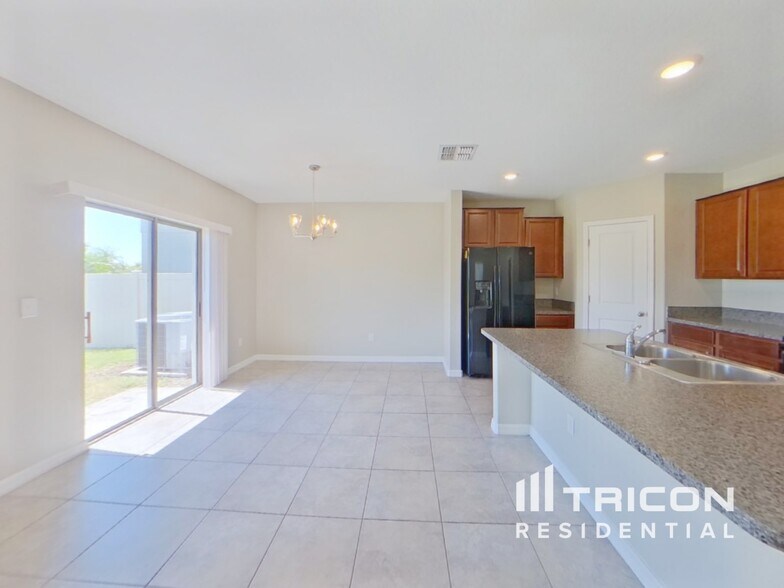 Building Photo - 5124 Sable Chime Dr