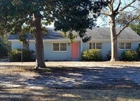 Building Photo - 809 Shakespeare Dr