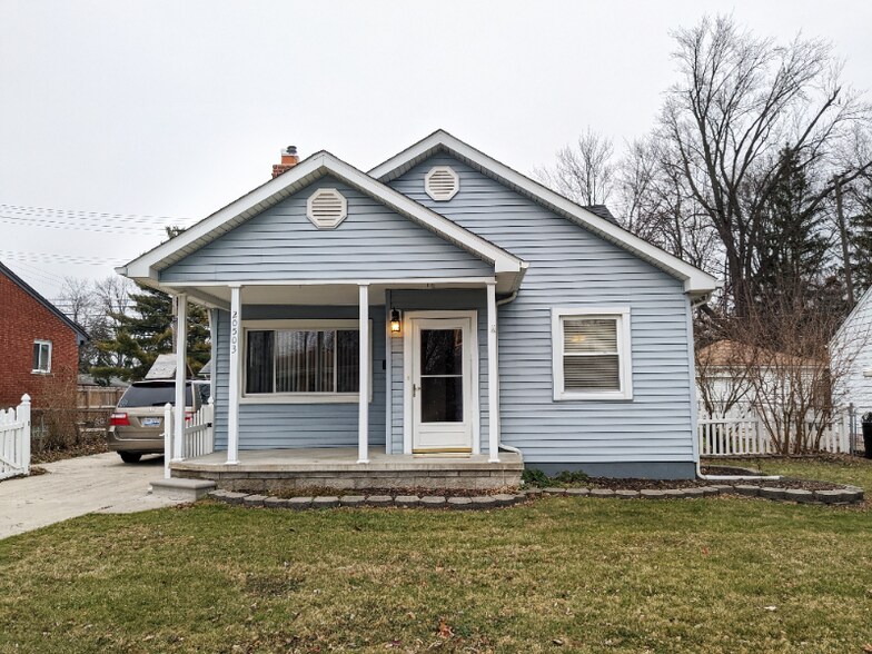 Primary Photo - 20503 California St