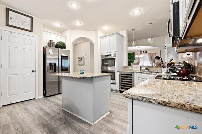 Building Photo - 6800 Mustang Creek Rd