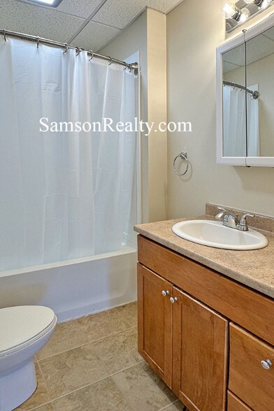 Building Photo - 311 Highland Ave