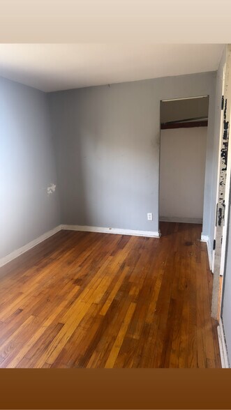 Building Photo - 1214 W 150th St