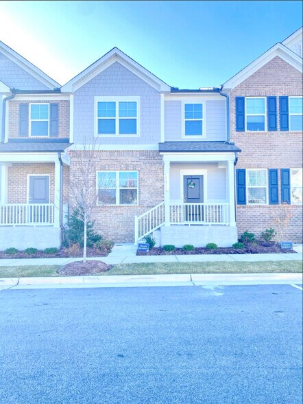 Building Photo - 5612 Preveza Pl