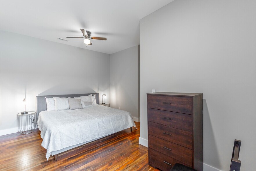 Building Photo - 1108 McCallie Ave