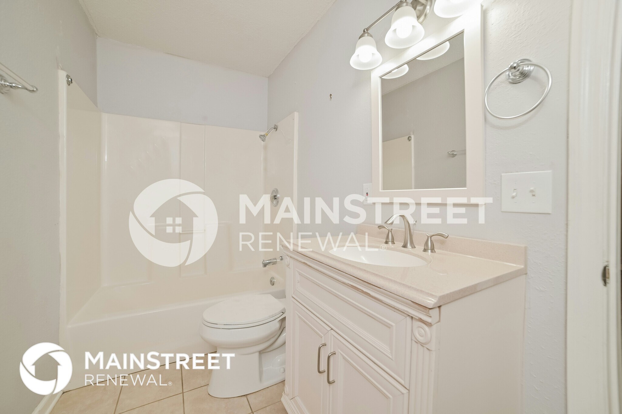 Building Photo - 2305 Ridgecrest Dr