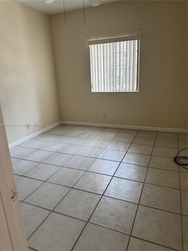 Building Photo - 4802 Washington St