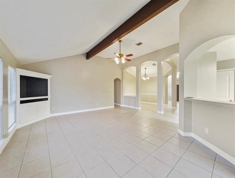 Building Photo - 15927 Breanna Ln