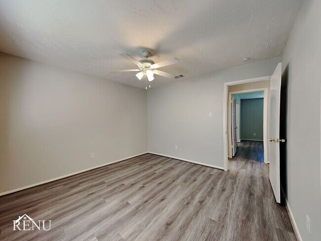 Building Photo - 6918 Rockergate Dr