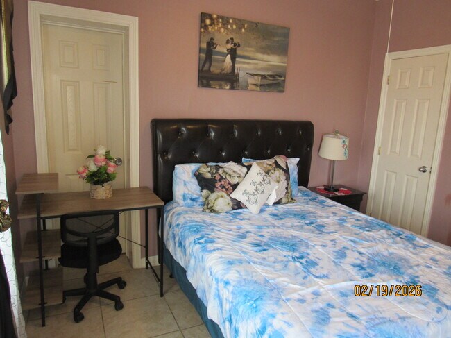 Building Photo - 1506 TX-100