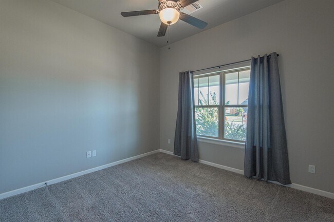 Building Photo - 3317 NW 187th Terrace