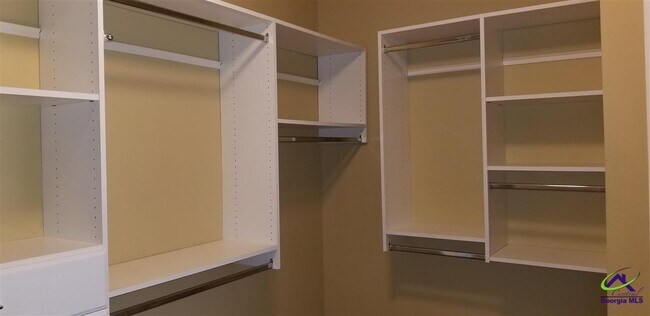 Building Photo - 209 Sedgebrooke Dr