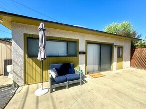 Building Photo - COMING SOON...  Charming Back House in the Heart of Claremont Village! (DO NOT DISTURB OCCUPANT)