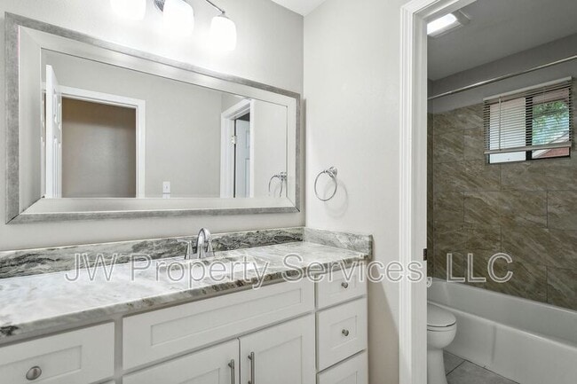 Building Photo - 1476 St Christopher Dr