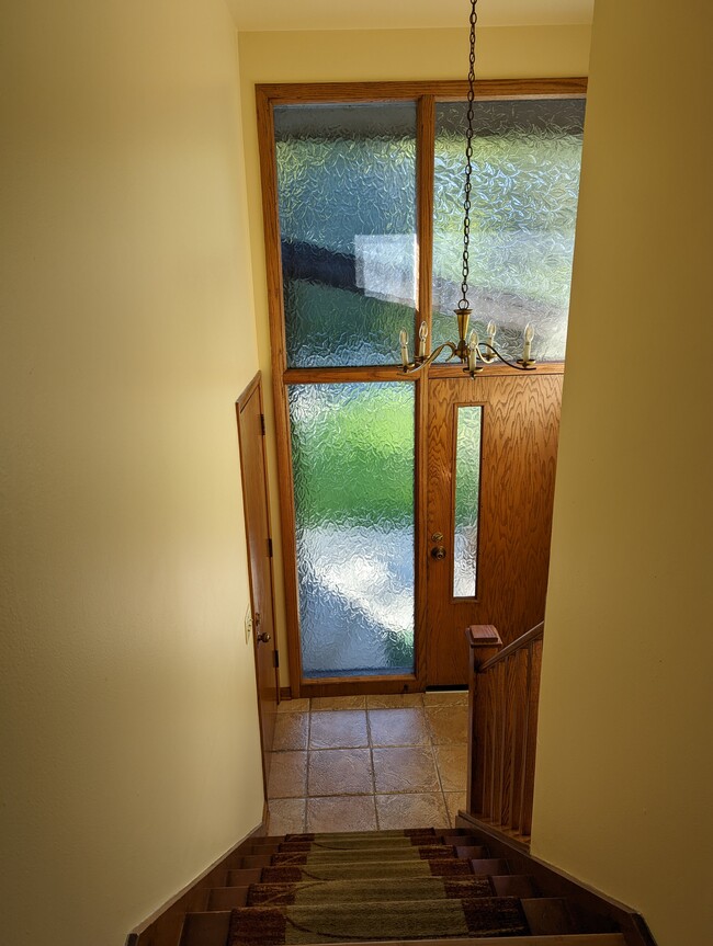 Building Photo - 956 N 124th St