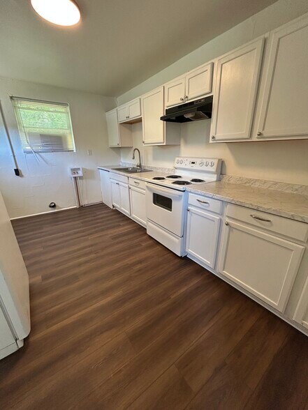 02_Kitchen - 3415 Piedmont Ave