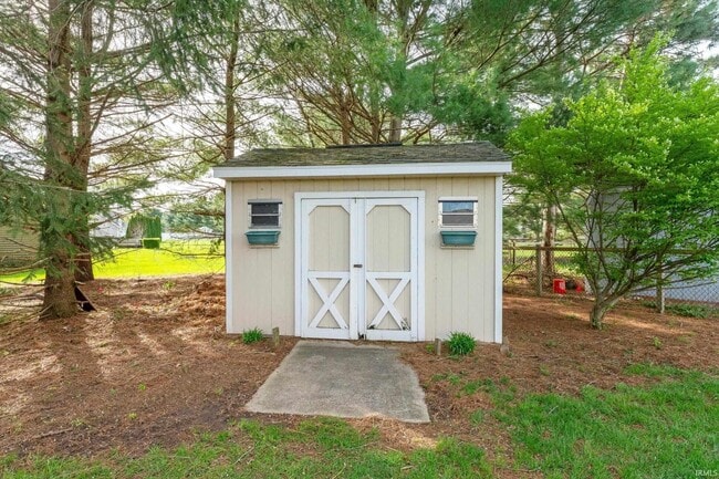 Building Photo - 51595 Harvester Dr