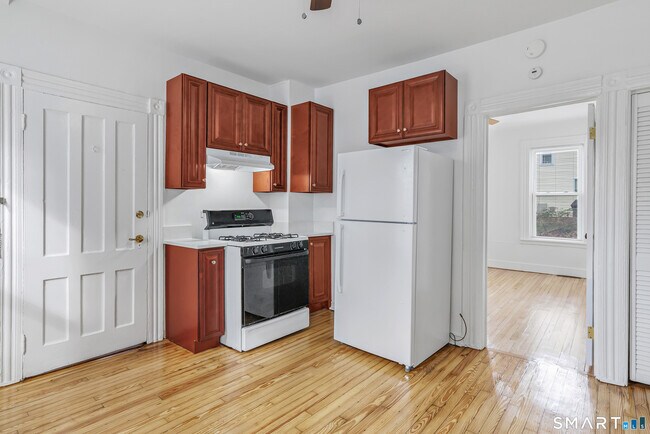 Building Photo - 10 Huntington Ave