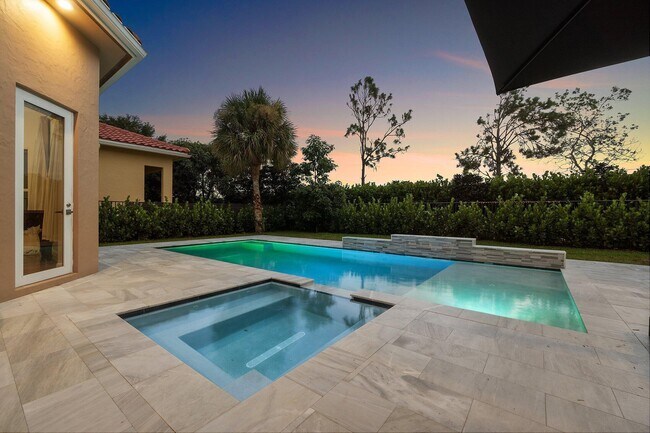 Building Photo - 3381 Lago De Talavera