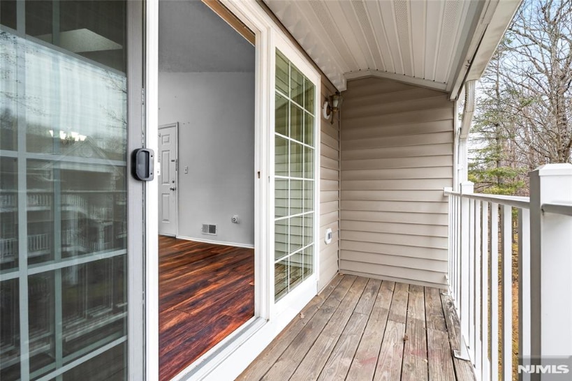 Building Photo - 556 Holly Ct